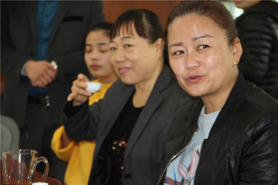 中基華《成長課堂》第一篇： 三劍茶藝帶我習(xí)茶(圖4)